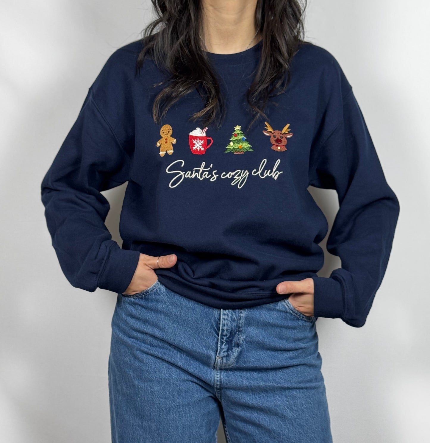 Felpa con ricamo - Santa's Cozy Club (Blue Navy)